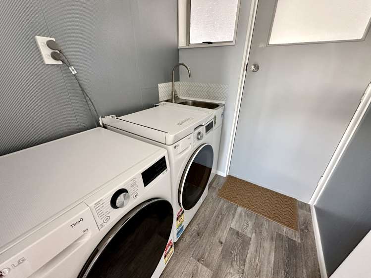 2/512 Yarrow Street Glengarry_18