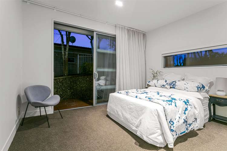 6 Kerema Way Schnapper Rock_15