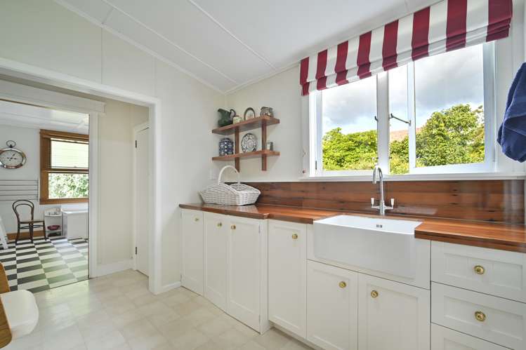 1205a Karamu Road North Mayfair_15