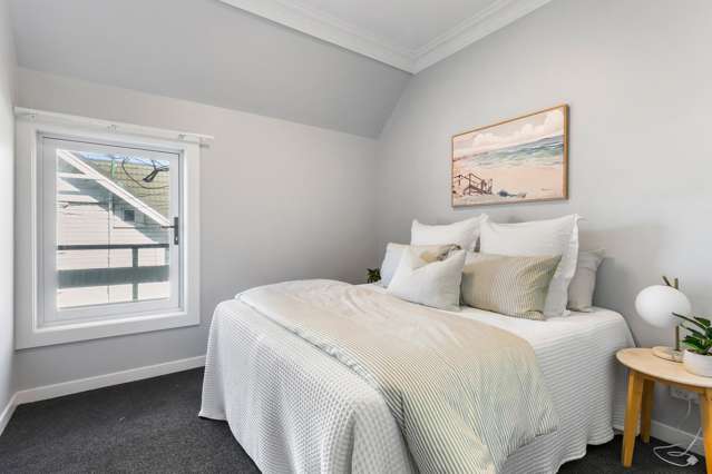 42B Apu Crescent Lyall Bay_4