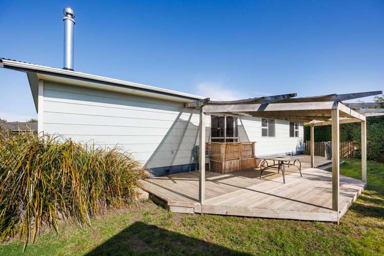 24 Te Kiri Street Himatangi Beach_16