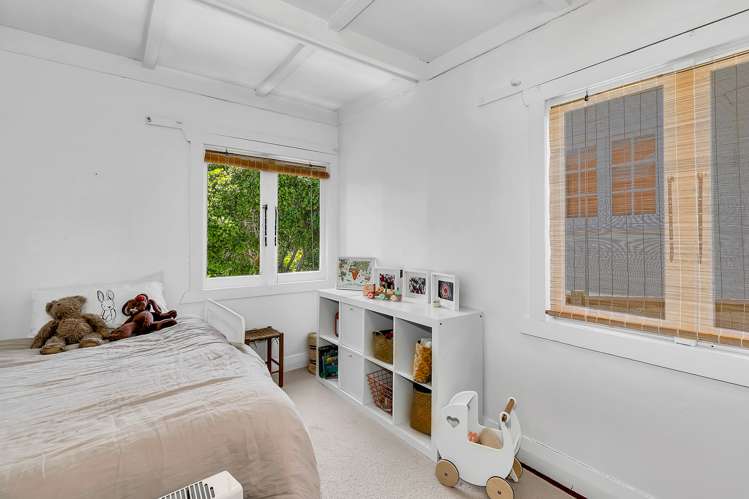 33 Premier Avenue Point Chevalier_13