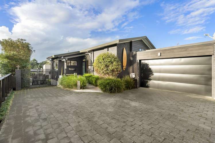 2/59 Churchill Road Murrays Bay_16