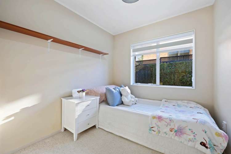 4 Davern Lane New Lynn_19