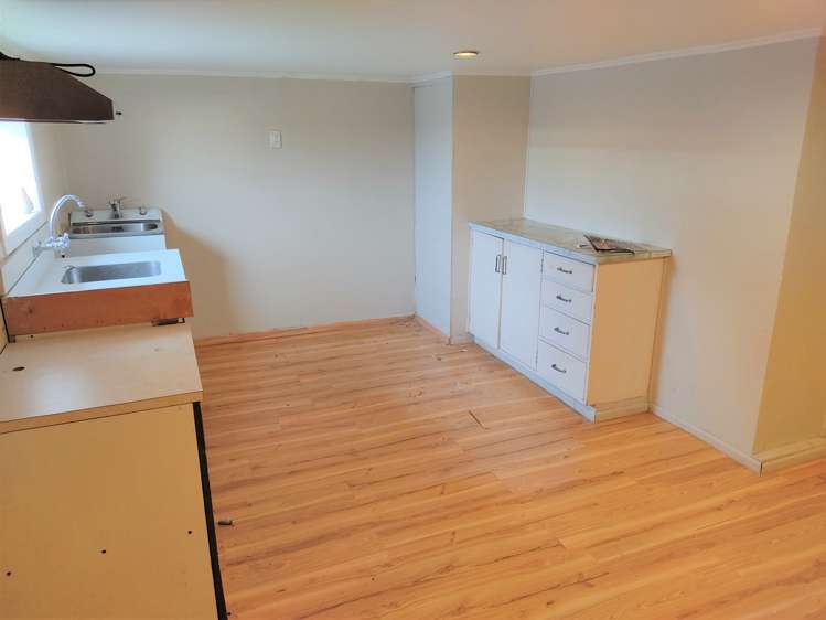 57 Methuen Road New Windsor_12