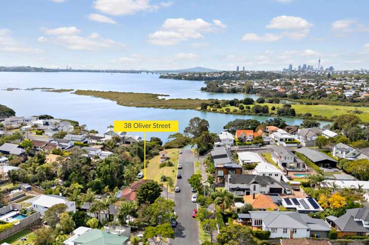 38 Oliver Street Point Chevalier_18