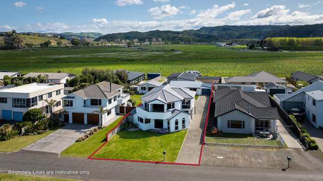 Two dwellings, One dream beachfront address!