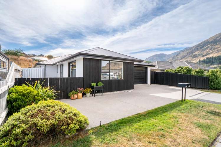 8 Peterley Road Lower Shotover_20