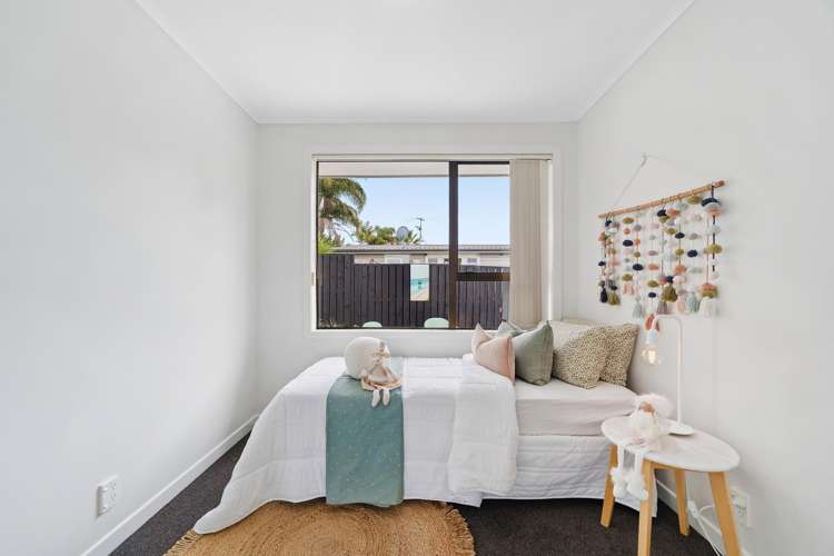 54 Woodford Avenue Henderson_5