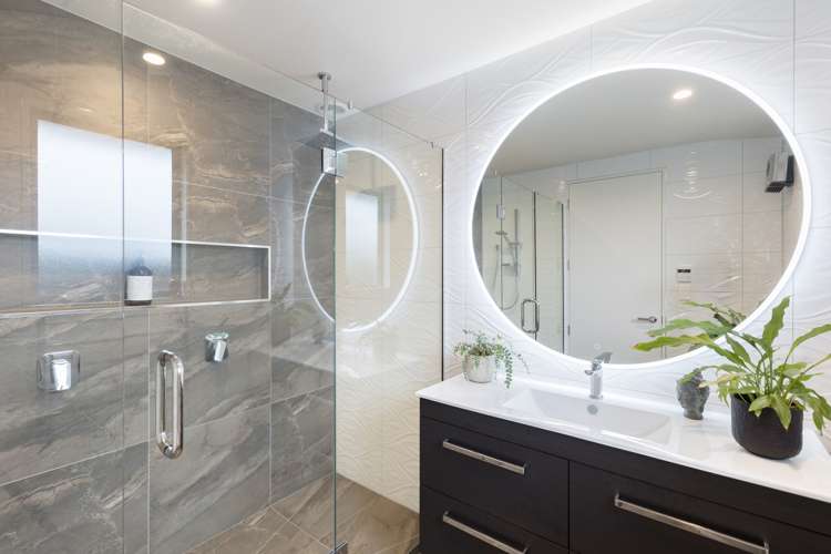 8 Irvines Track Halswell_13