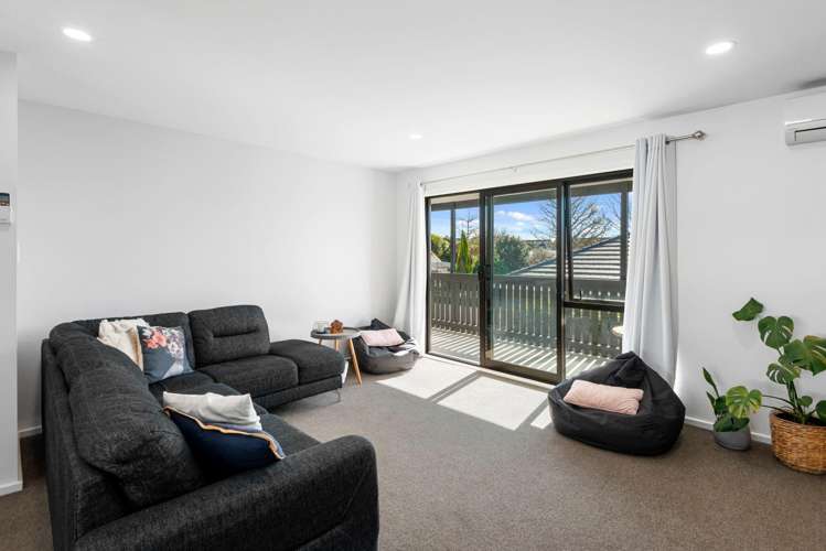 5/11 Winchester St Merivale_4