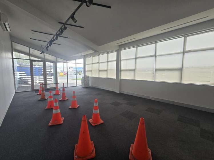 160 Gracefield Road Seaview_5