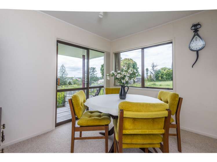 2/75a West Coast Road Glen Eden_7