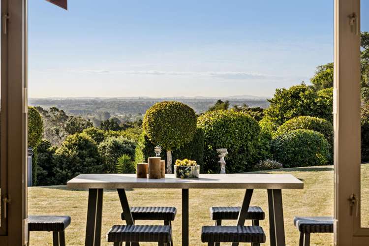 86 MacWhinney Drive Drury_20