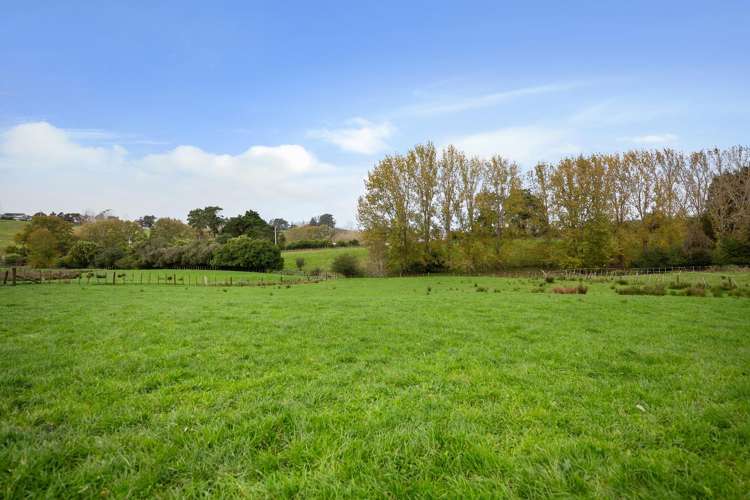 19 Valley Road Waitoki_25