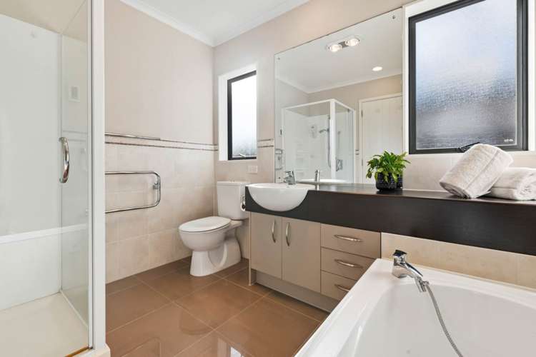 4 Melness Place Flat Bush_18