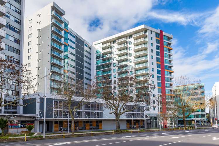 907/30 Beach Road Auckland Central_5