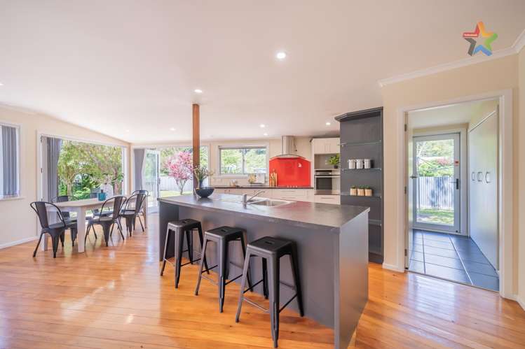 2 Molloys Road Te Marua_2