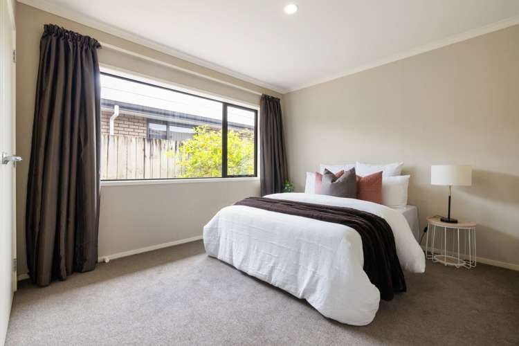 5 & 5A Denham Court Flagstaff_19