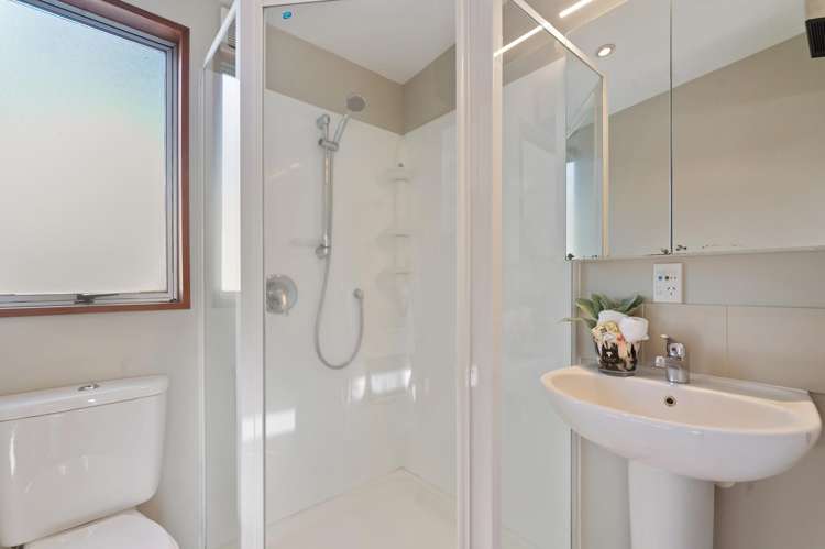 17A Brockworth Place Riccarton_12