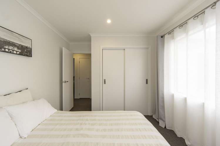 1/17 Greta Street Glenview_6