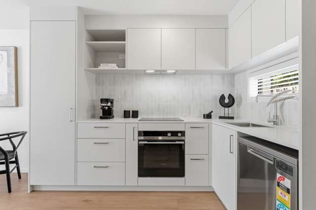 11/46 Taikata Road Te Atatu Peninsula_1