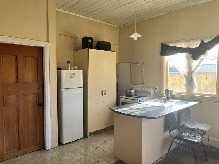 289 High Street Dannevirke_2