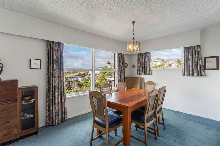 1/4 Elizabeth Place Mairangi Bay_18
