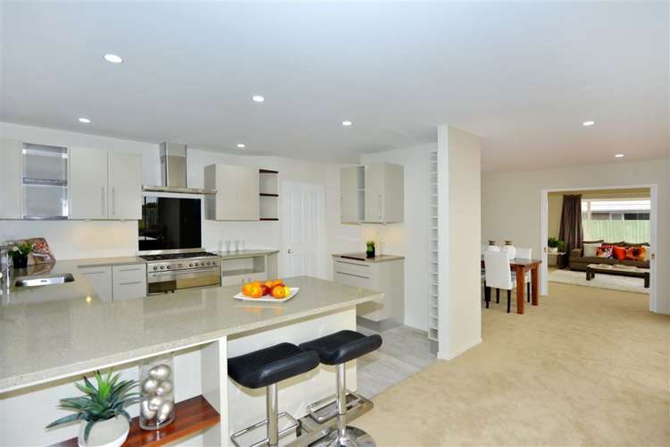 14 Flaxon Place Burwood_5