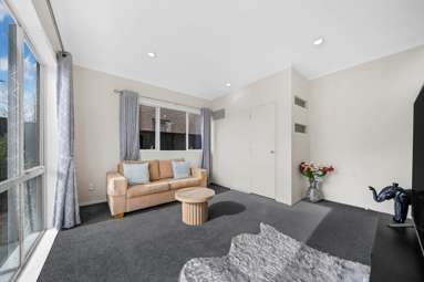 135 Flat Bush School Road_4