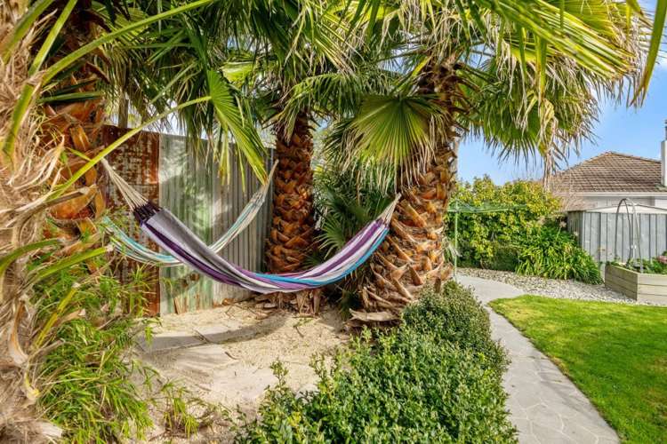 26 Dickens Street Stoke_17