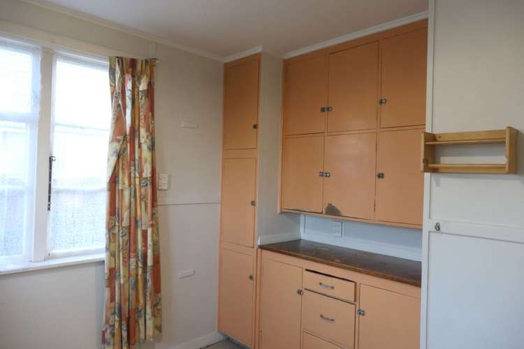 16 Robin Street Burwood_6