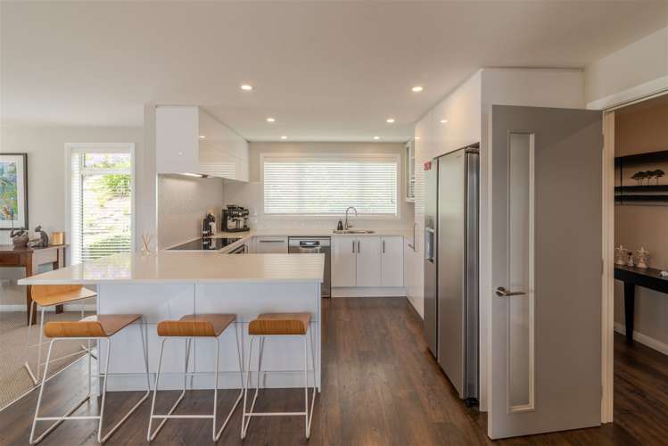 12 Settlers Hill Akaroa_12