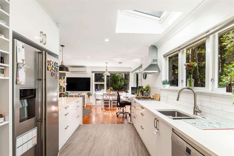 307 Huia Road Titirangi_13