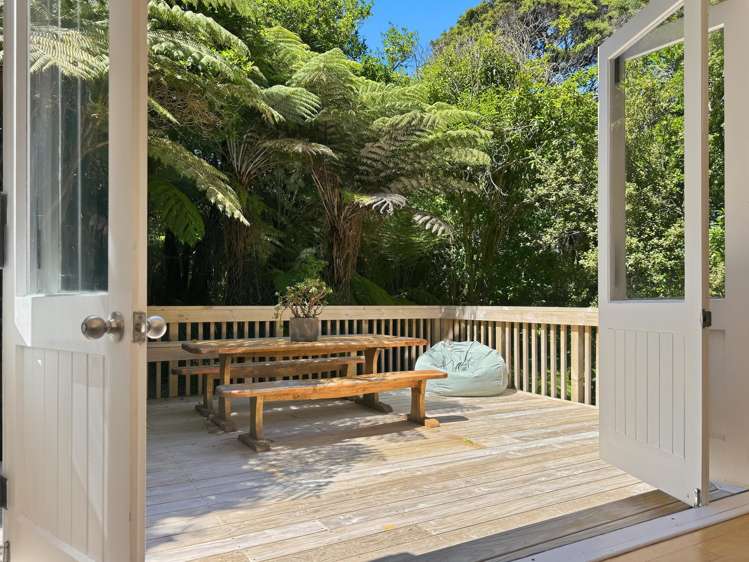 19 Crescent Road West Ostend_27