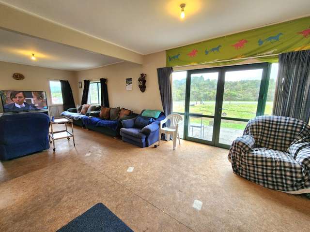 406 Taylorville Road Coal Creek_2