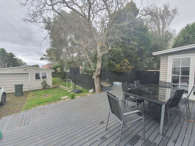 1/3 Kowhai Avenue Mangere Bridge_9