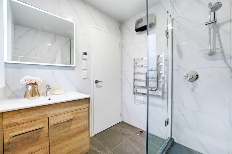 41 Bushfield Drive Flat Bush_18