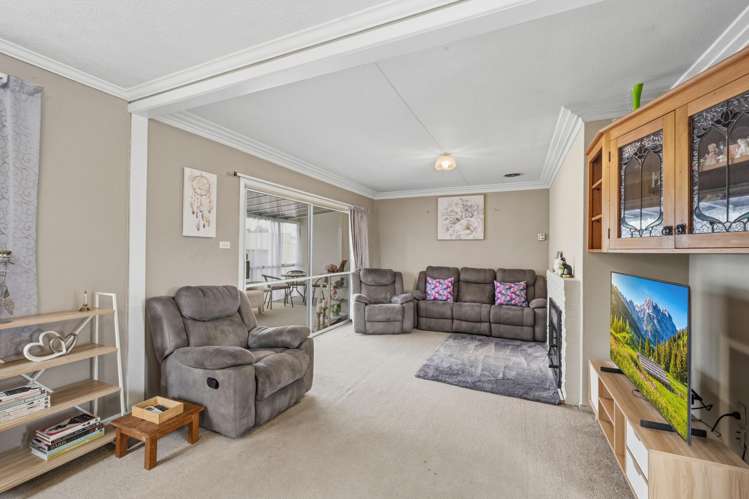 22 Orwell Crescent Newfield_1