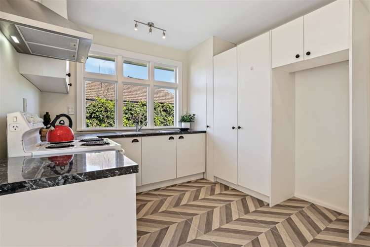 6 Charlesworth Street Woolston_2