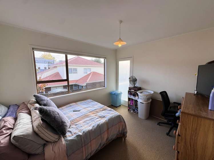 2/4A Tawera Road Greenlane_6