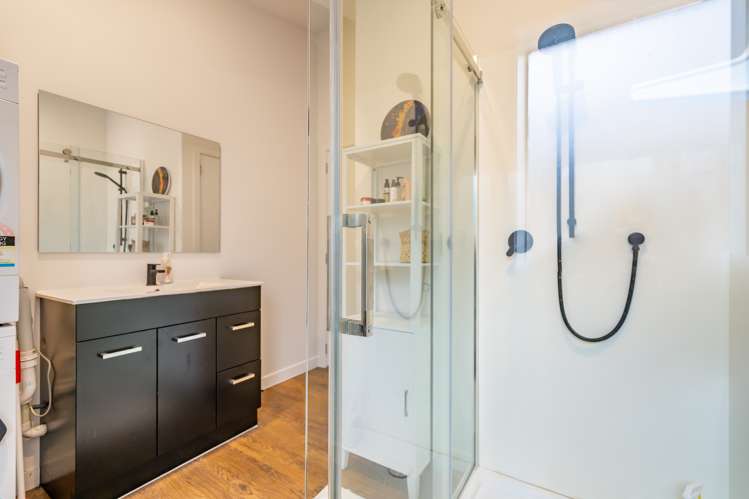 2/66 Bay Road Kilbirnie_6