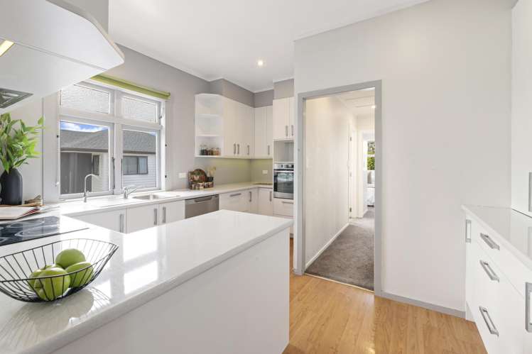 14 Hastie Avenue Mangere Bridge_5