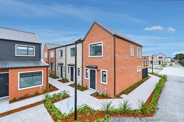 24/137 Hall Avenue 10683_13