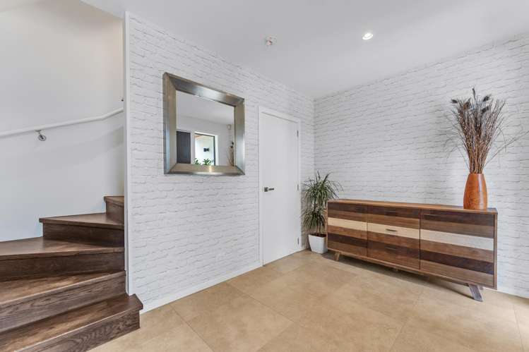 10a Mackay Drive Greenhithe_17