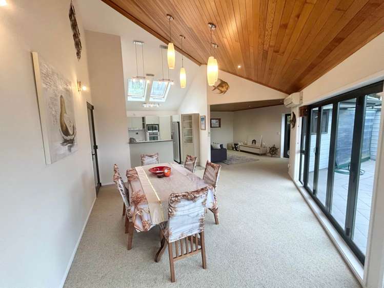 65 Roberts Road Matakatia Bay_6