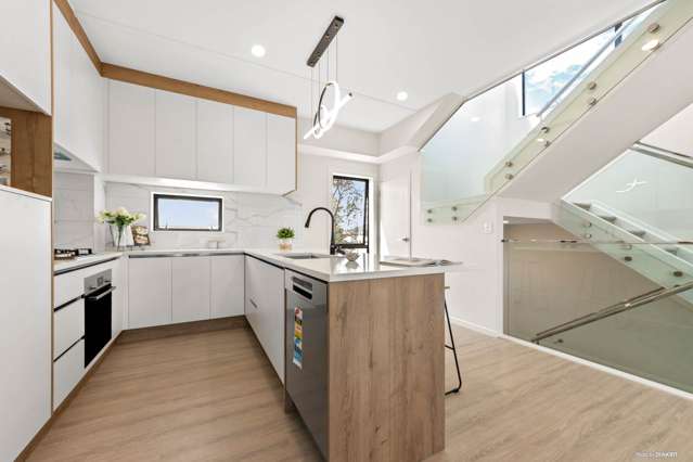 1/30 Tudor Road Henderson_3