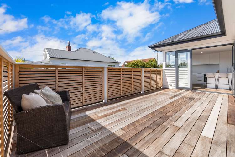 60 Frankleigh Street Somerfield_16