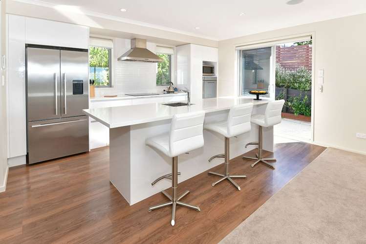 2 Eastview Crescent Stanmore Bay_7