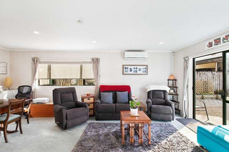10a Ussher Place Pakuranga Heights_3